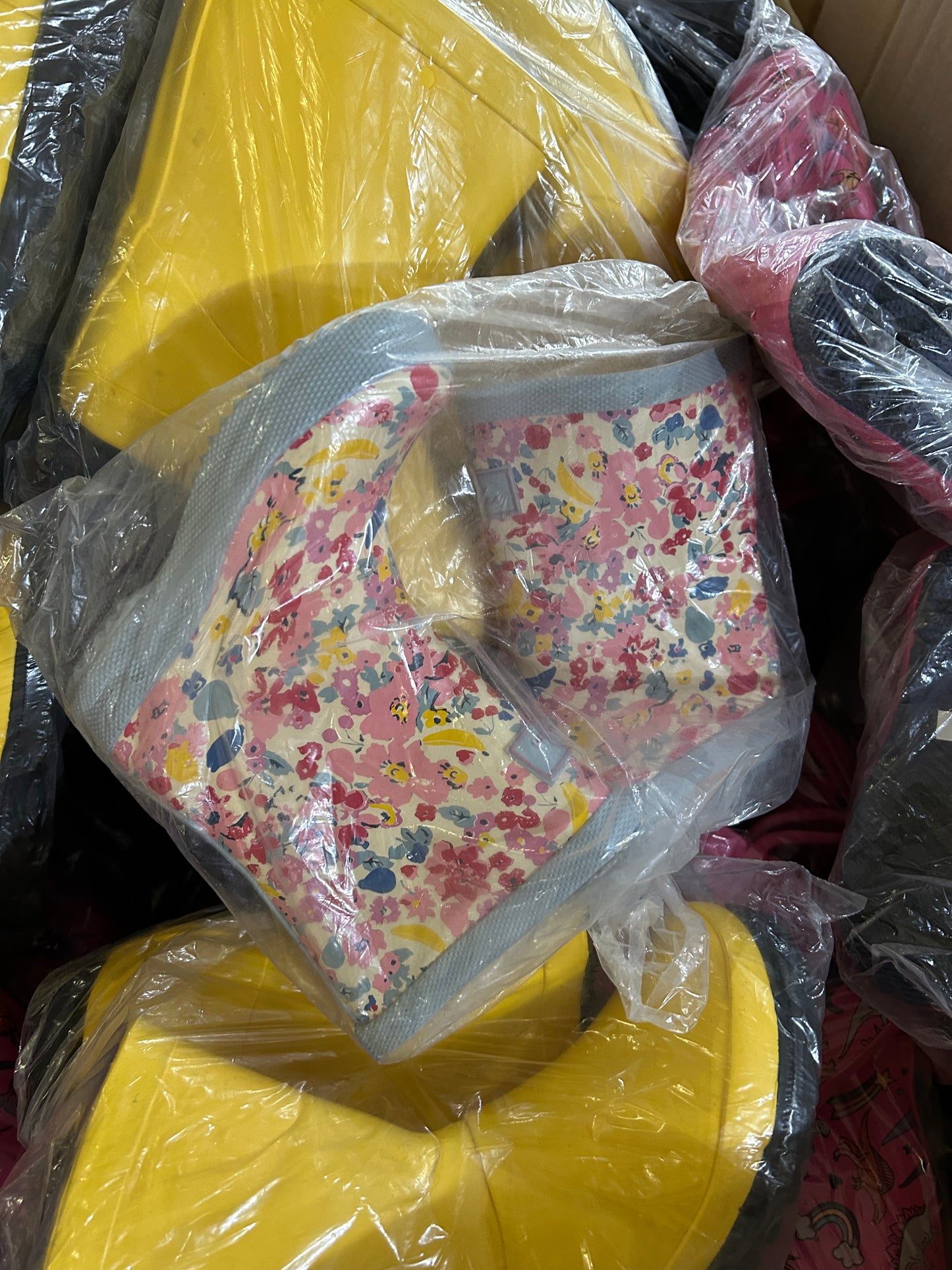 NEU | Kinder Gummistiefel | 200 Stück