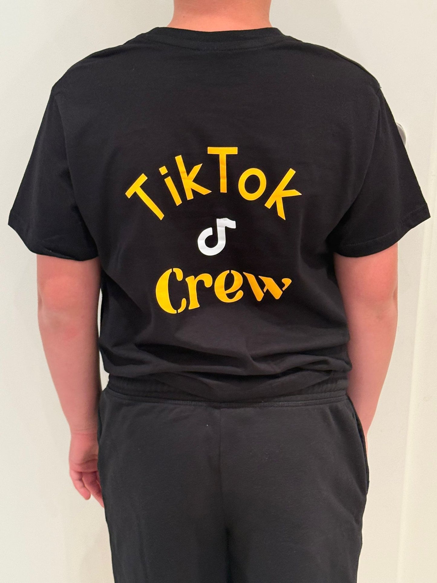 TikTok Crew Member T-Shirt Größe XXL